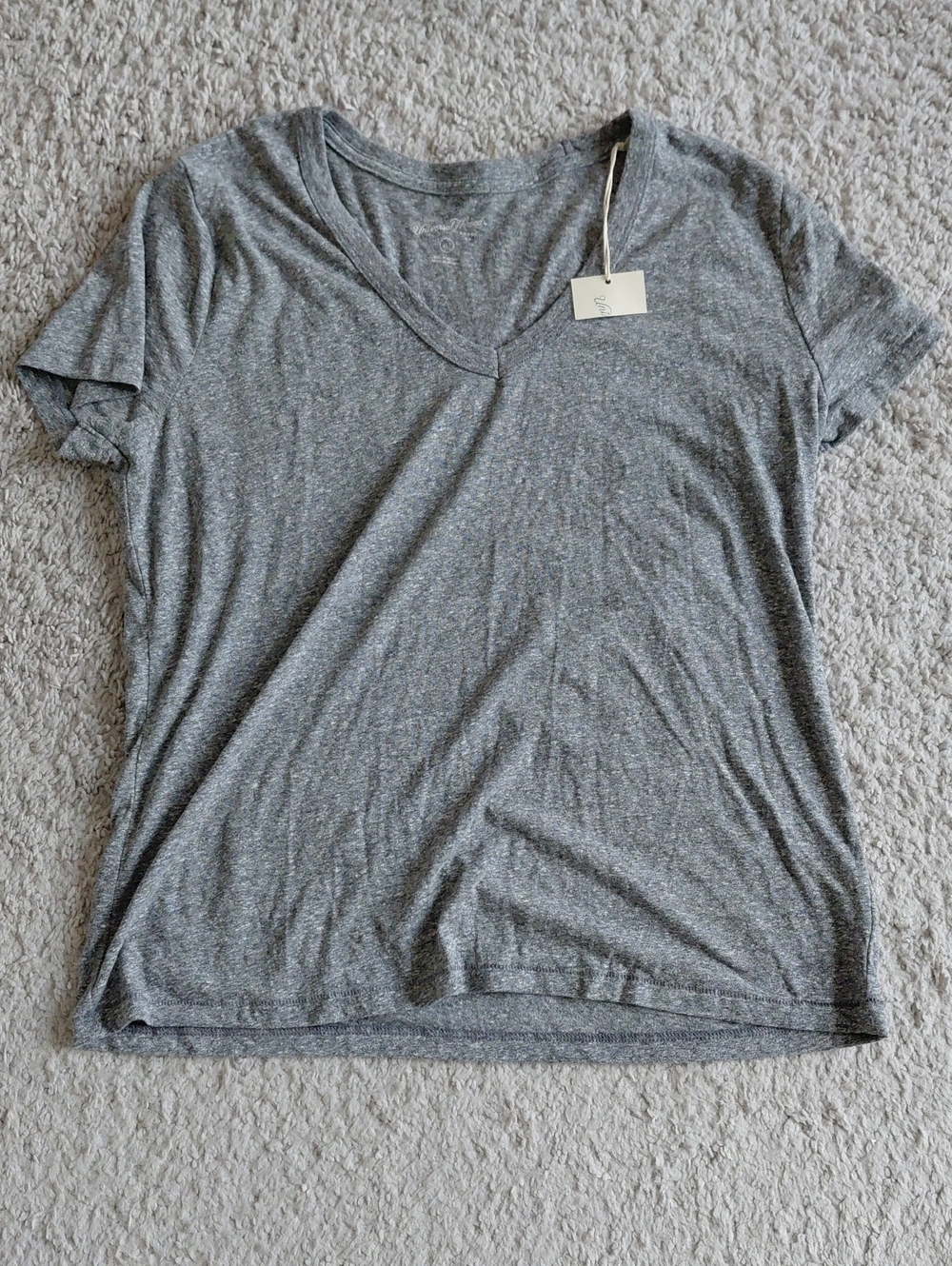 Universal Thread Heather Gray V-Neck Short Sleeve Tee